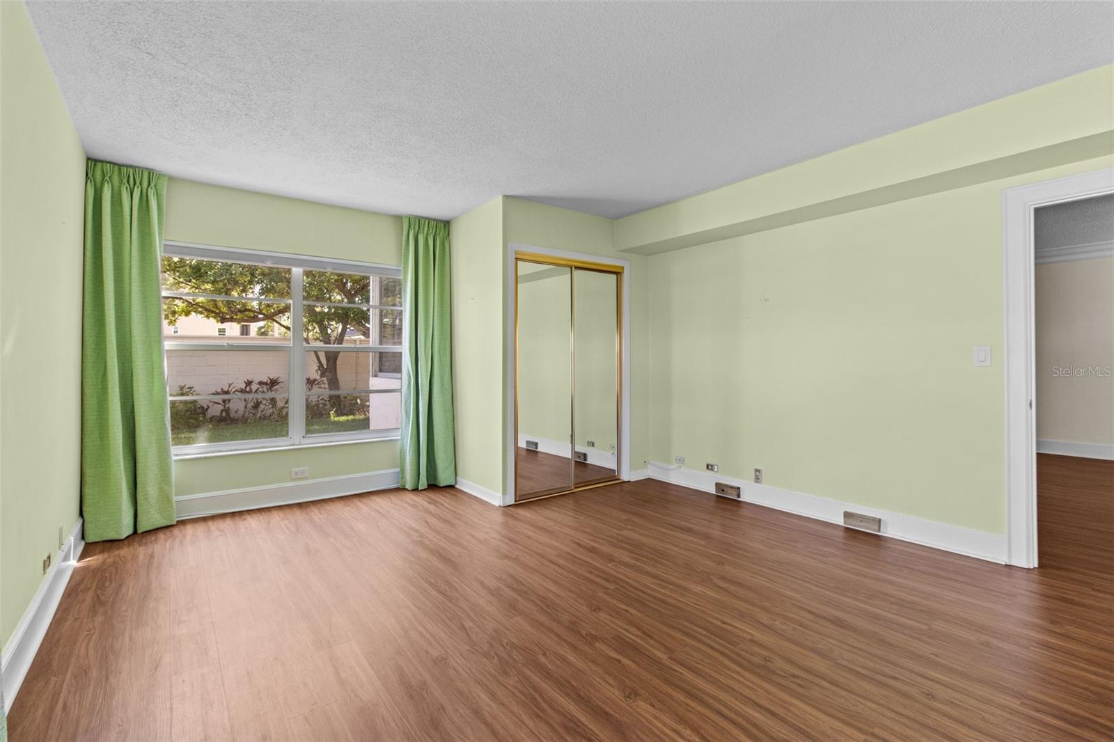 PORT BELLEAIR 4 CONDO - Residential