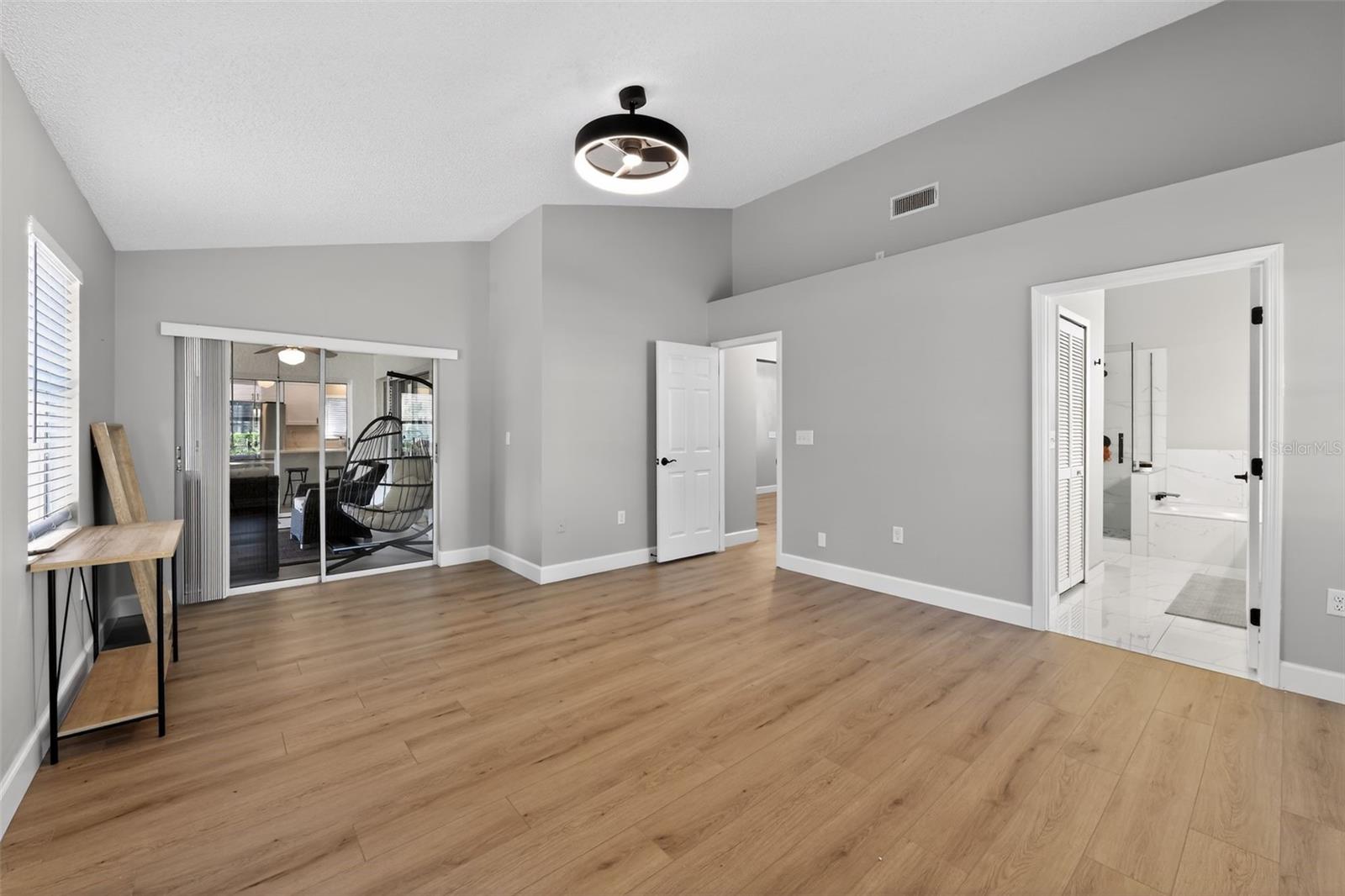 BRADEN RIVER LAKES - Residential