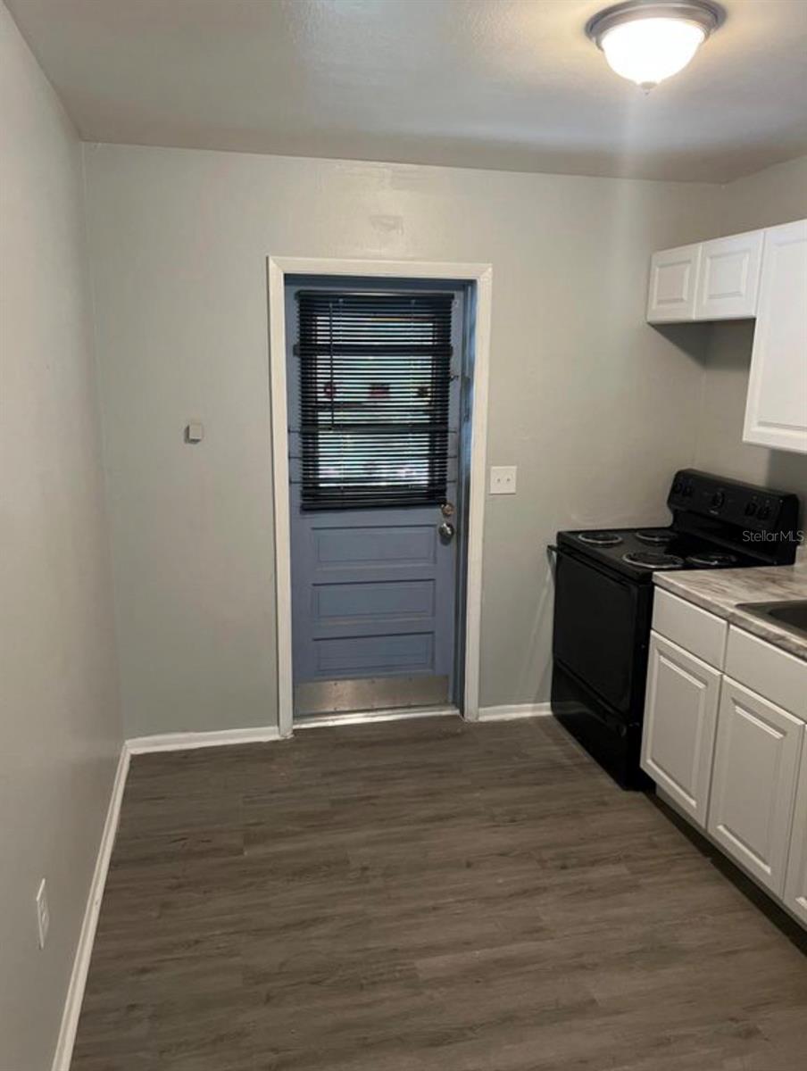 FERN CLIFF - Residential Lease