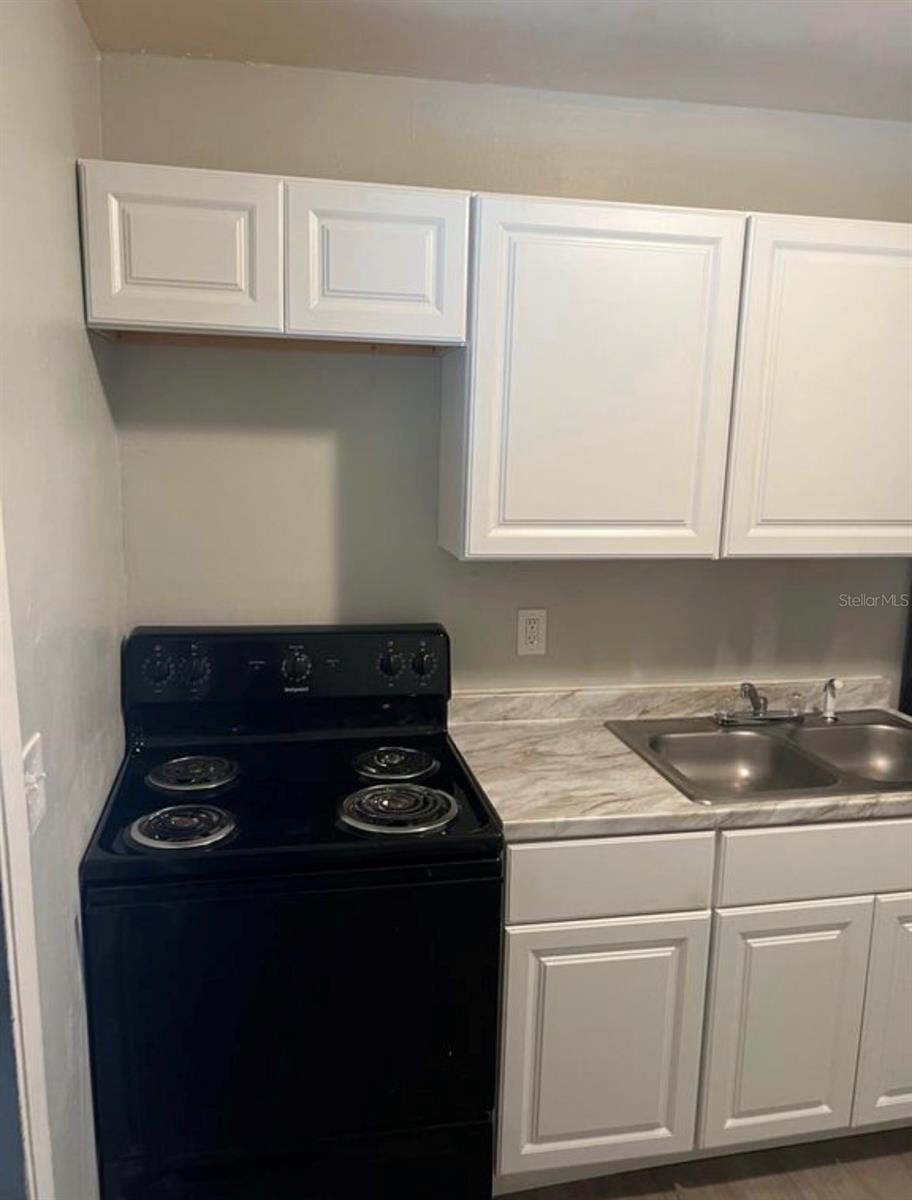 FERN CLIFF - Residential Lease