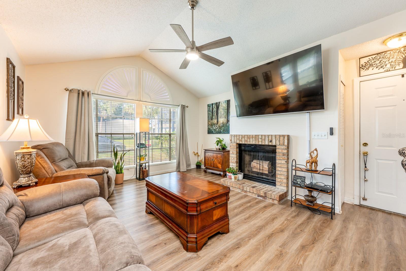 954 FOREST RIDGE COURT 106