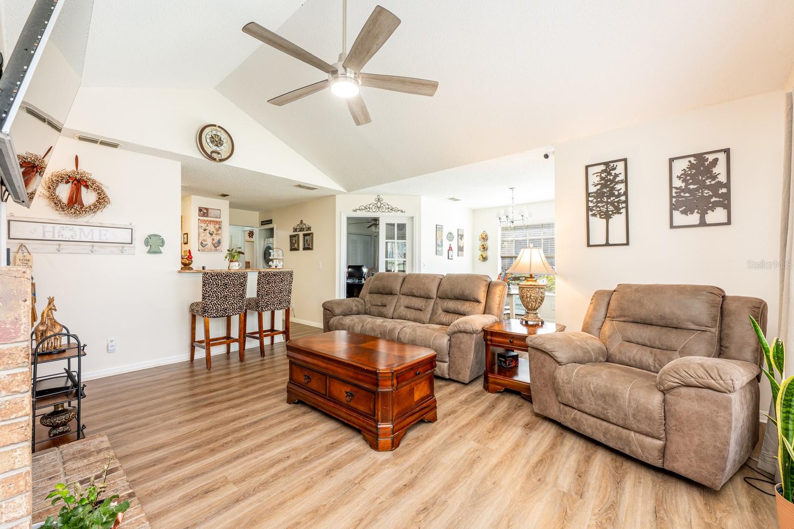 954 FOREST RIDGE COURT 106