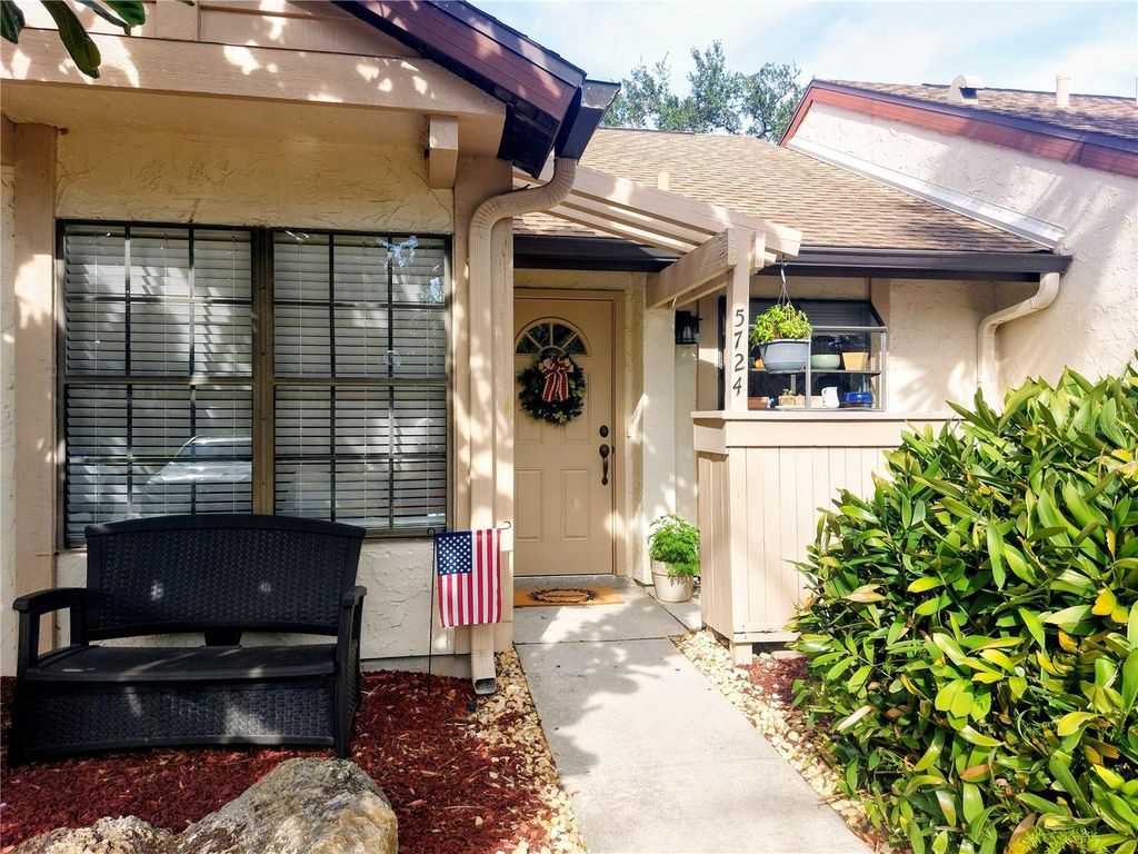 Photo of 5724 Beaumont Loop, North Port, FL 34287 (MLS # N6142001)