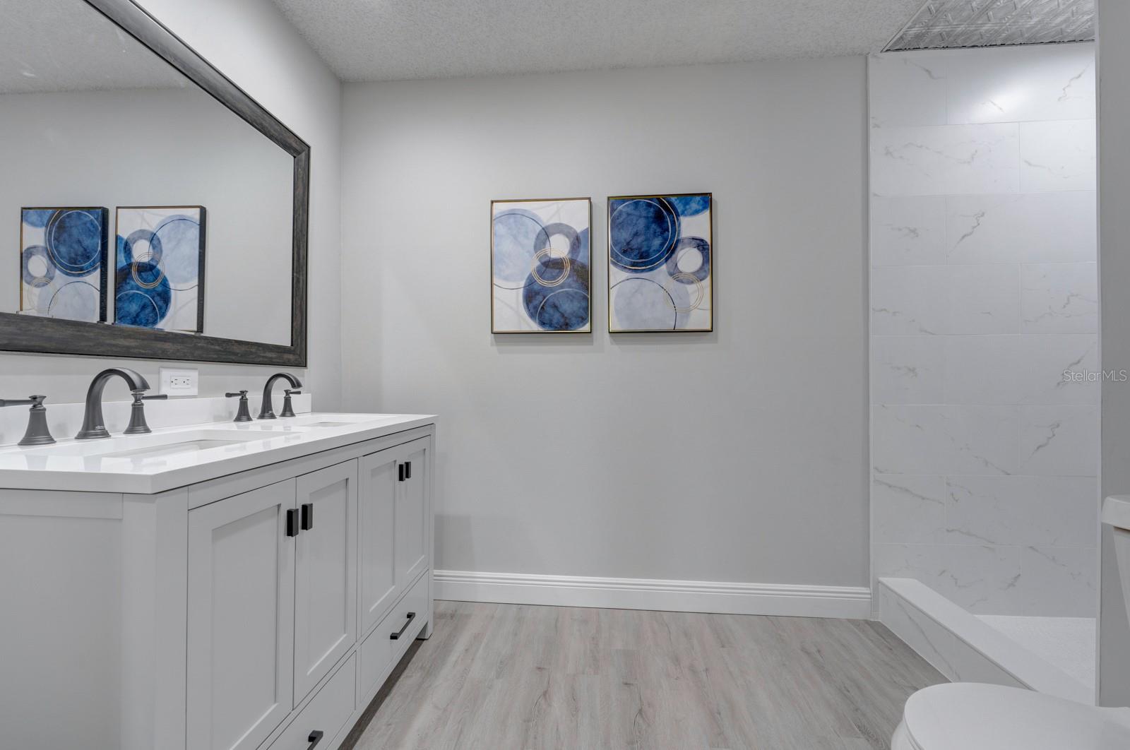 LAKEWOOD AT THE CROSSINGS UNIT 1 - Residential