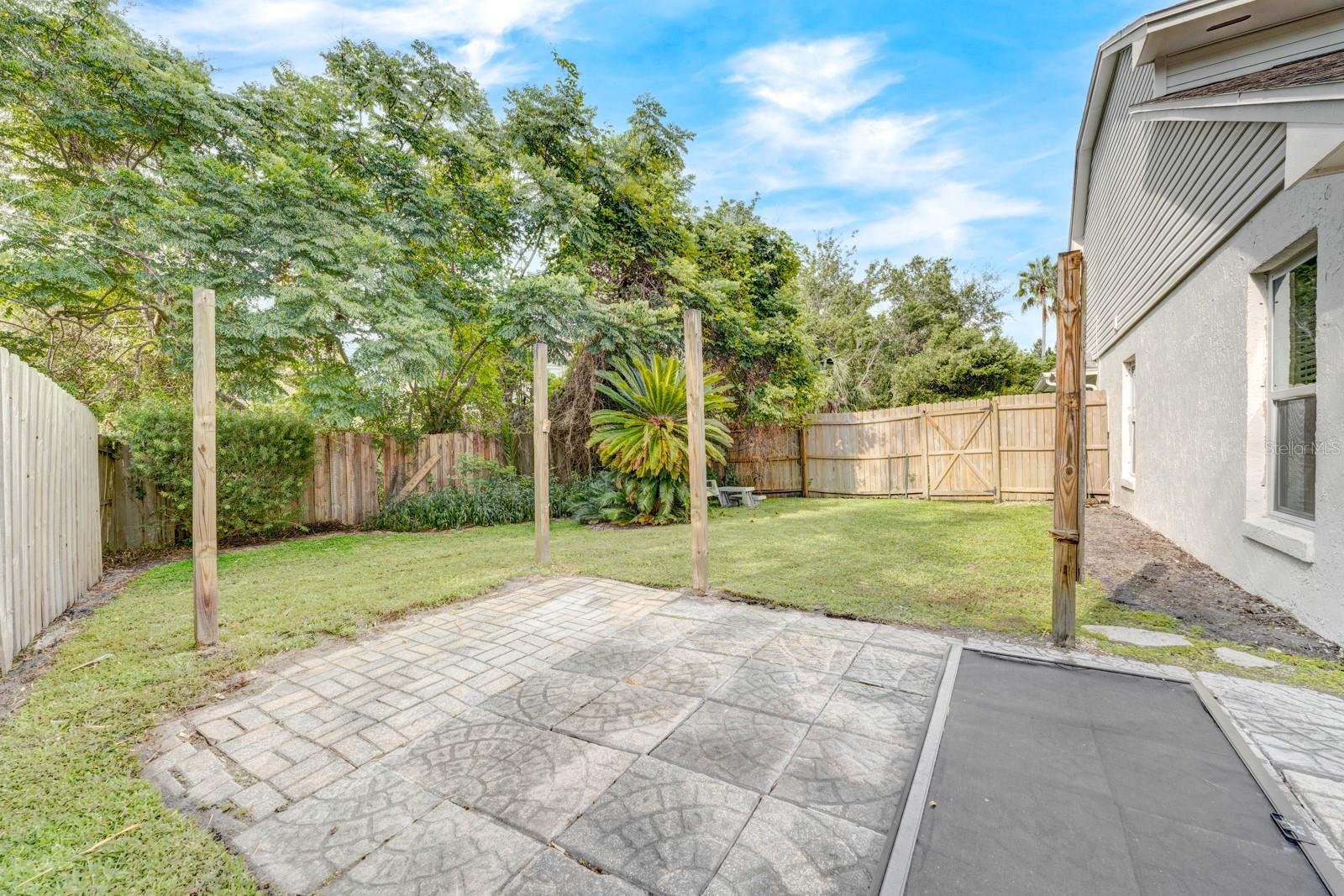 LAKEWOOD AT THE CROSSINGS UNIT 1 - Residential