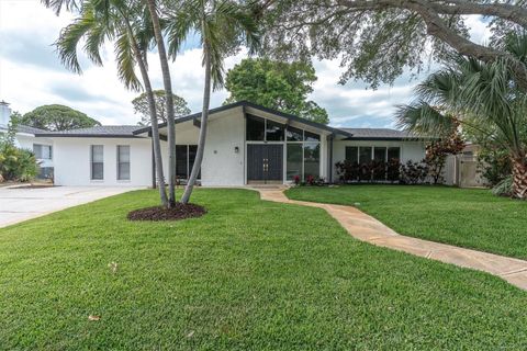 Photo of 14254 84th Terrace, Seminole, FL 33776 (MLS # TB8500080)