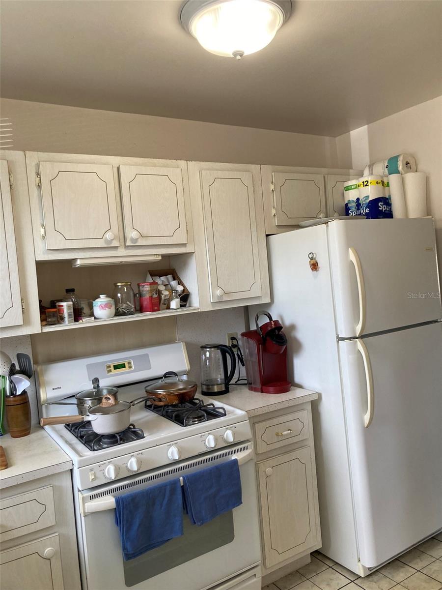 FIVE TOWNS OF ST PETE - Residential