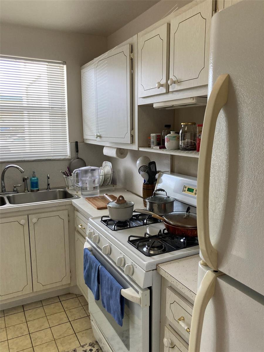 FIVE TOWNS OF ST PETE - Residential