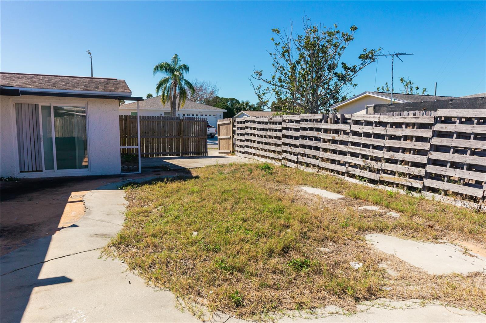 HOLIDAY LAKE ESTATES - Residential