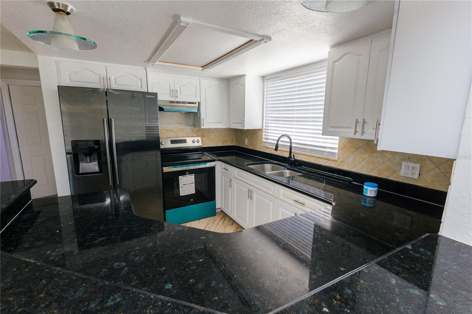 1741 FAIRFIELD STREET