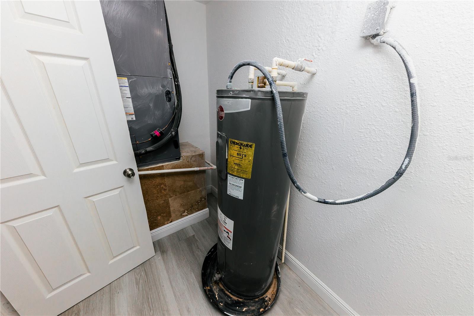 HOLIDAY LAKE ESTATES - Residential