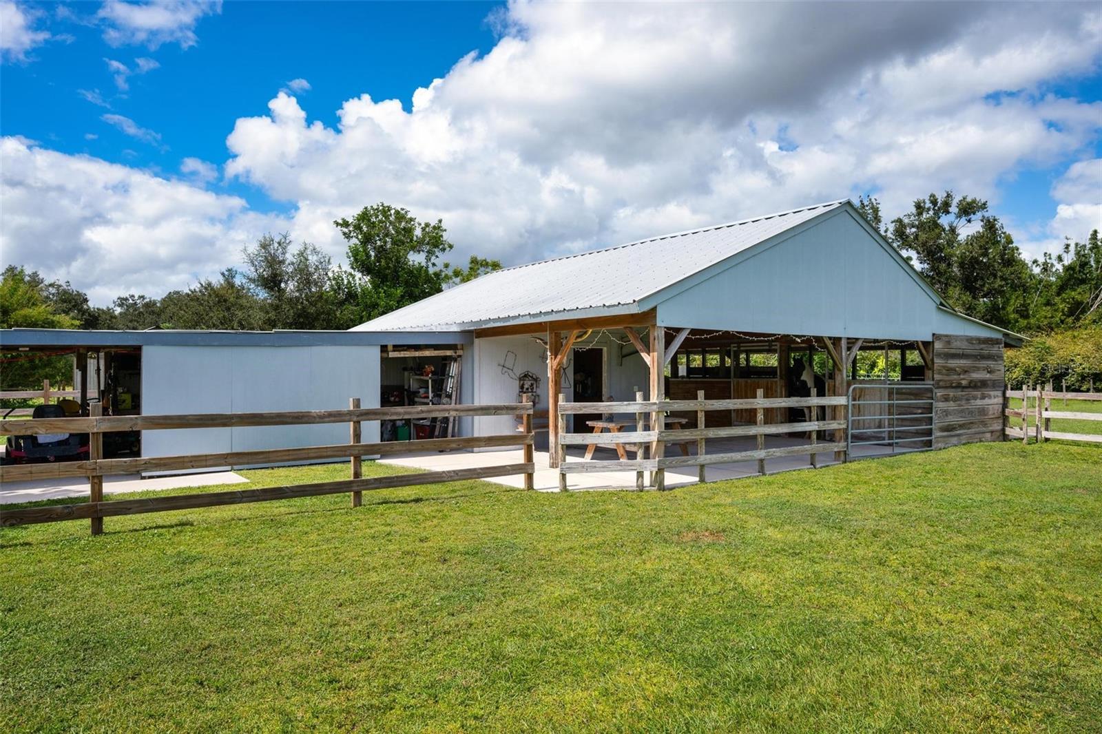 MYAKKA VALLEY RANCHES - Residential