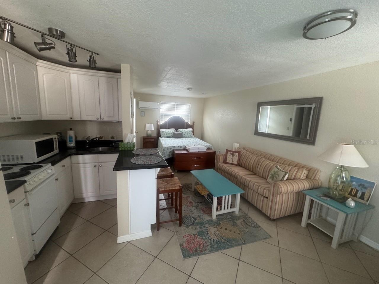 PALM OF MADEIRA RESORT CONDO - Residential Lease