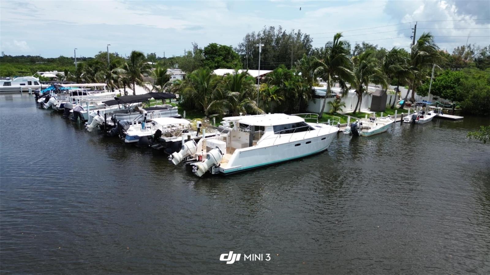 EAST TERRA CEIA - Land