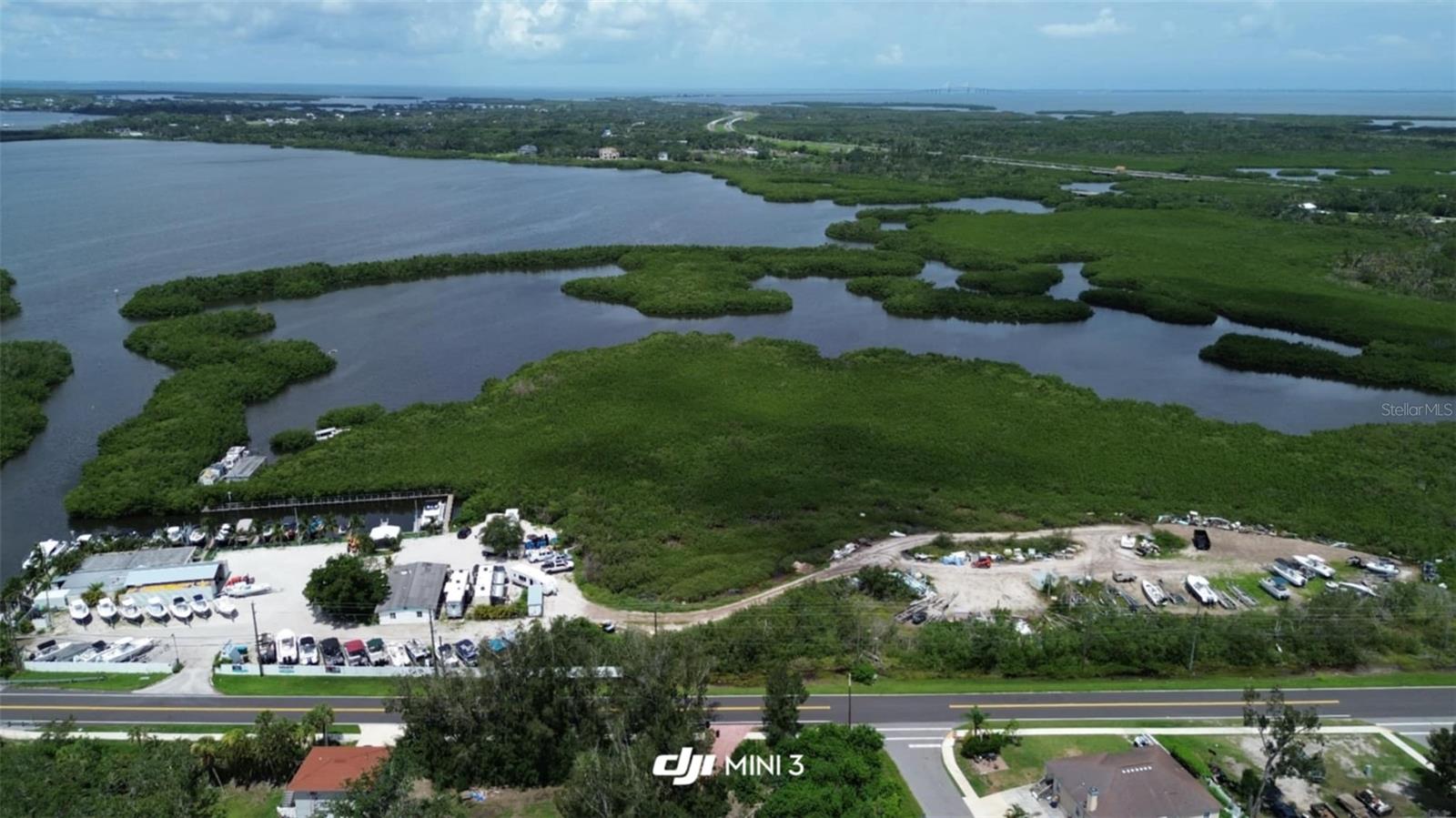 EAST TERRA CEIA - Land