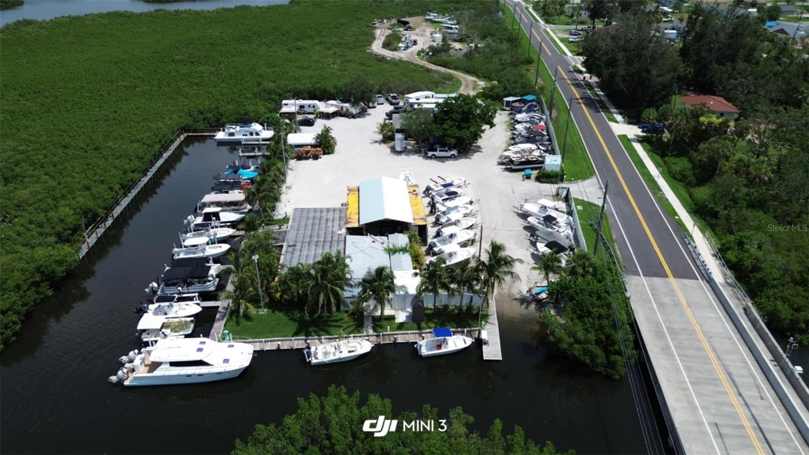 EAST TERRA CEIA - Land