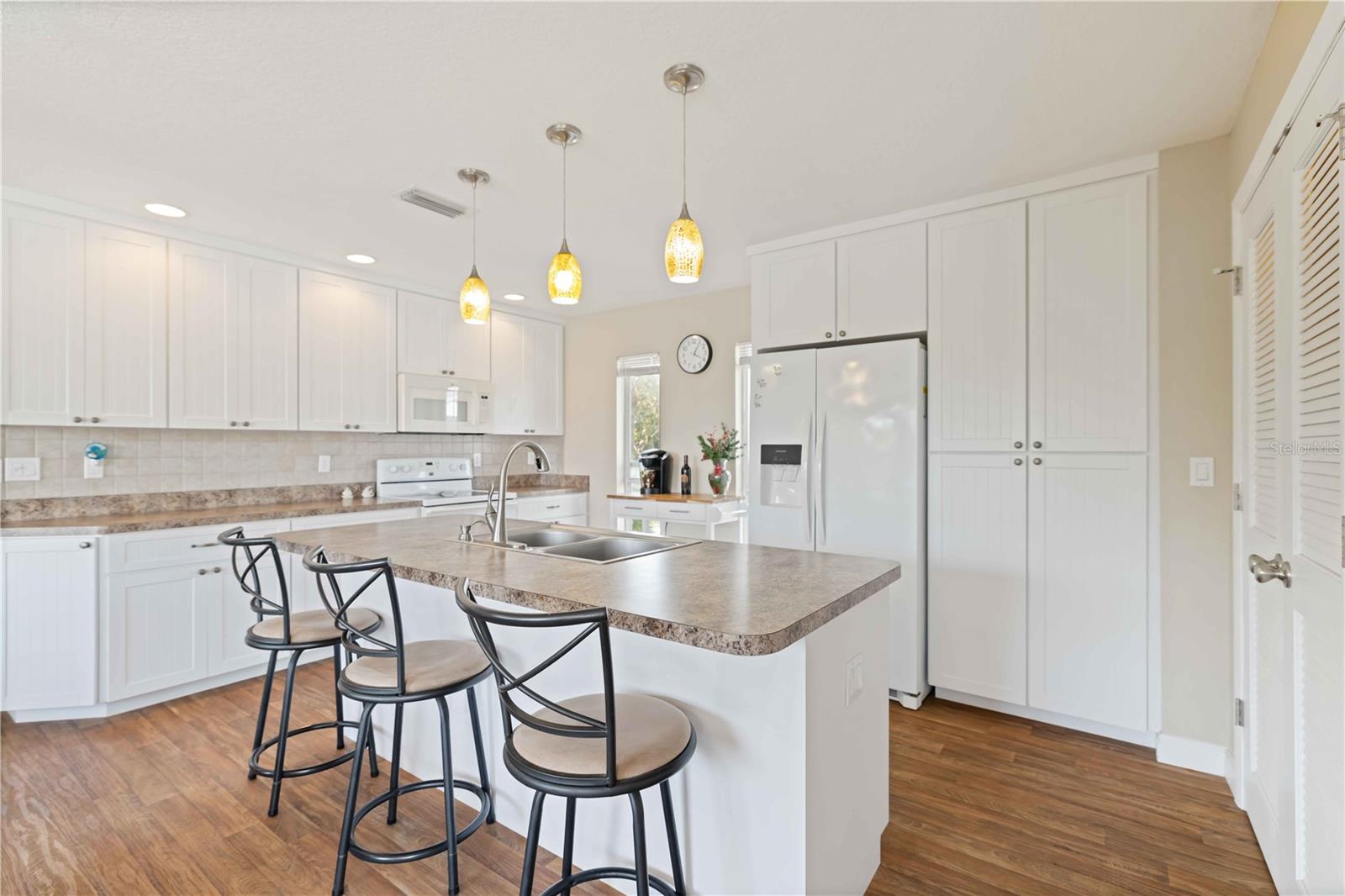 0000 - NOT PART OF A SUBDIVISION - Residential