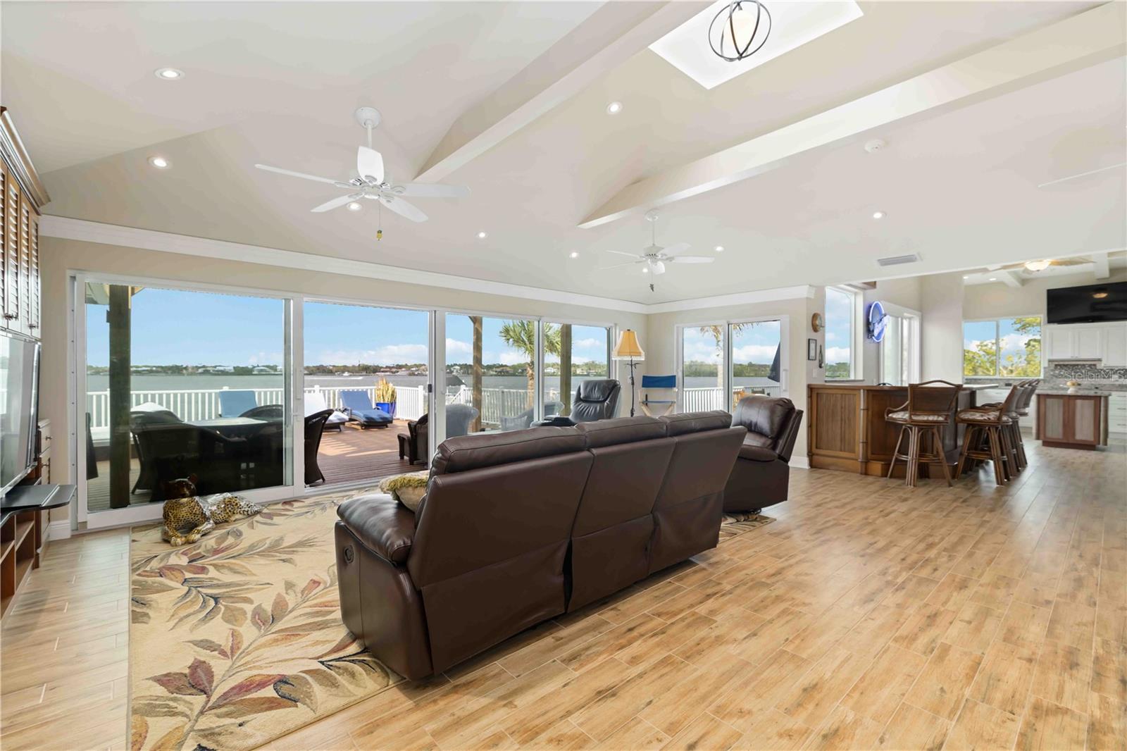 0000 - NOT PART OF A SUBDIVISION - Residential