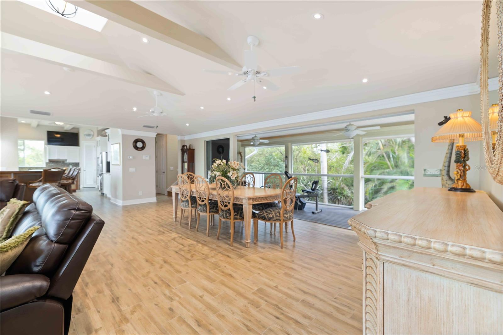 0000 - NOT PART OF A SUBDIVISION - Residential