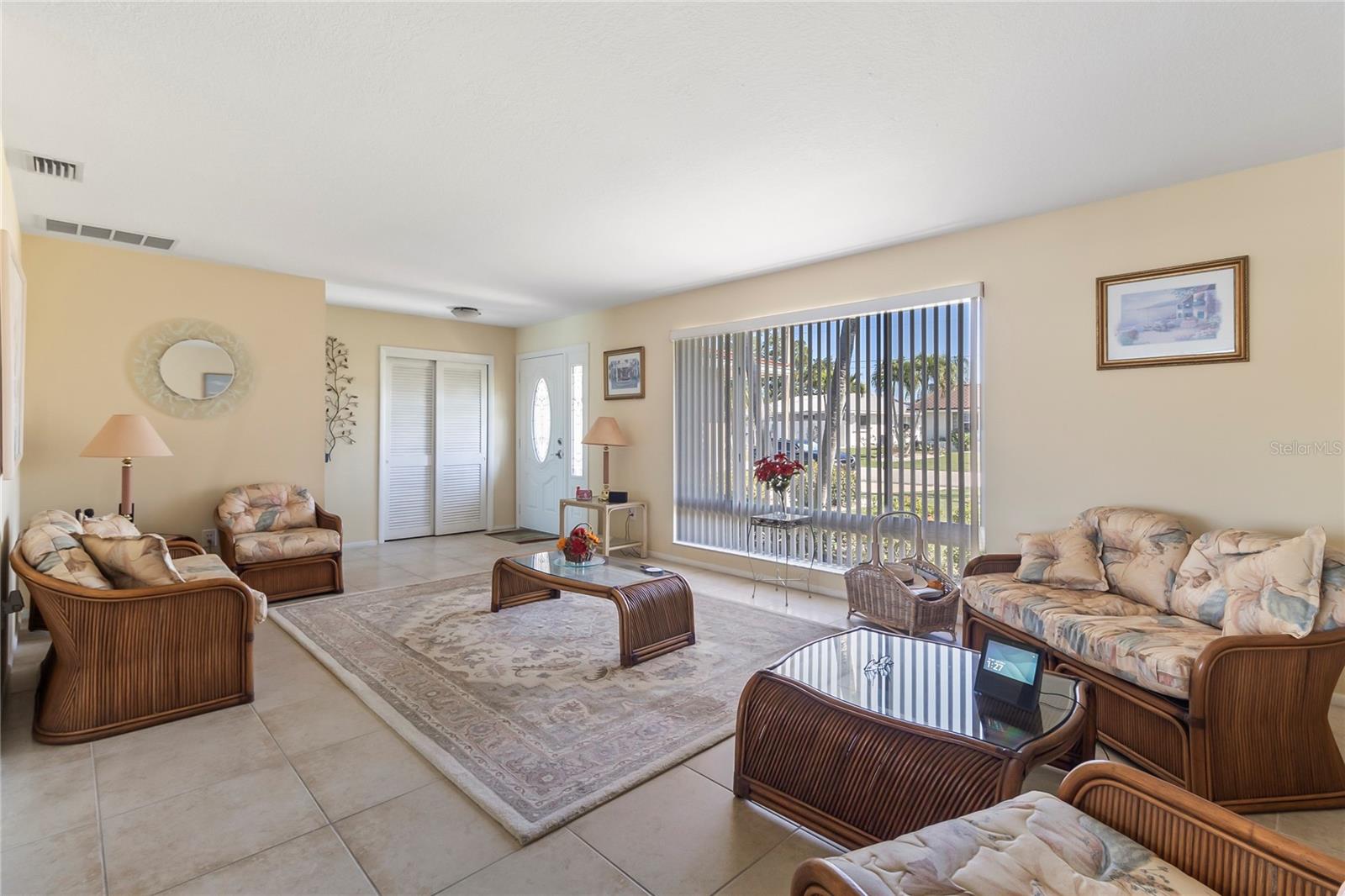 PUNTA GORDA ISLES SEC 14 - Residential