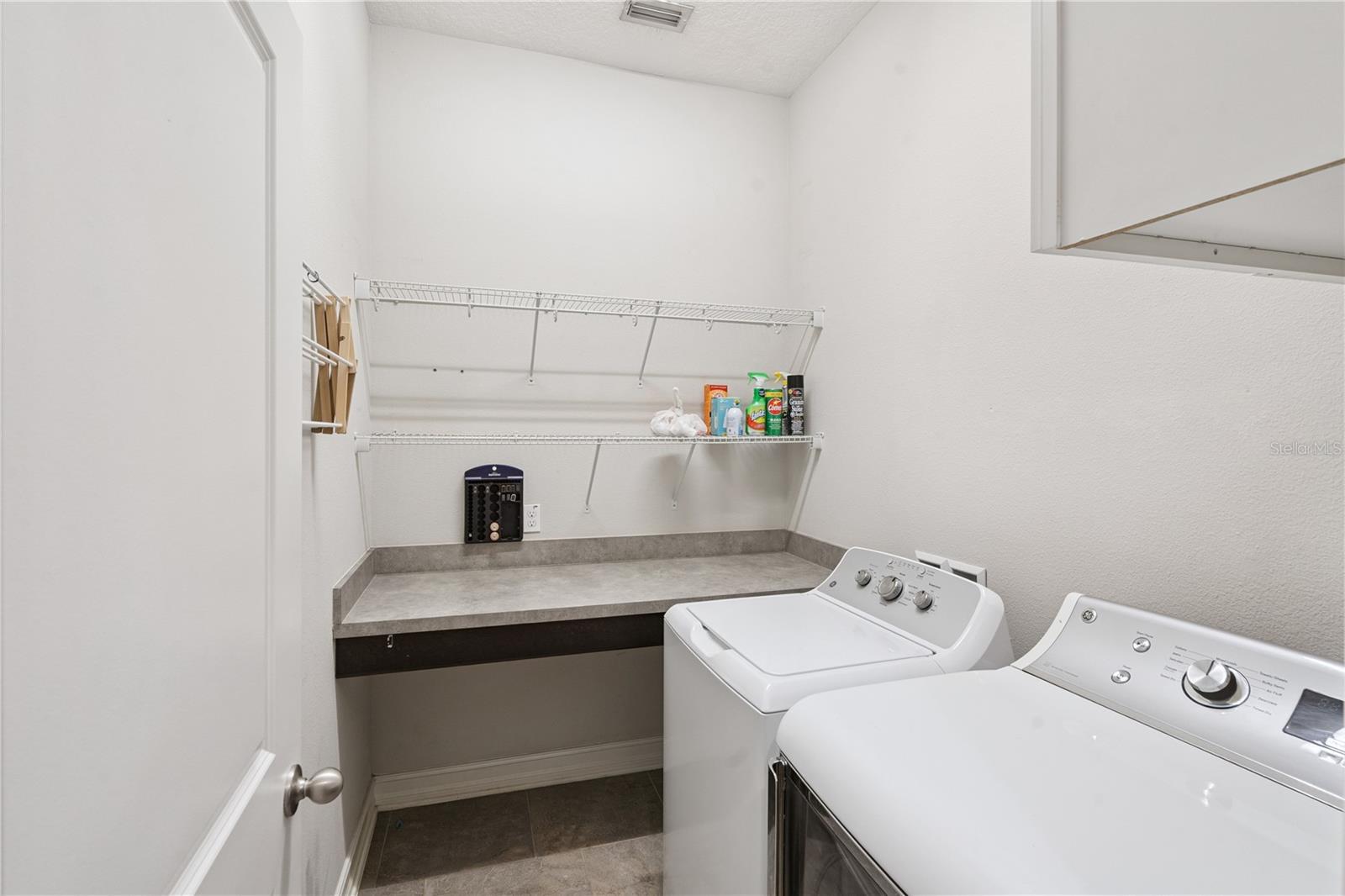 JOHNS LAKE LNDG PH 2 - Residential