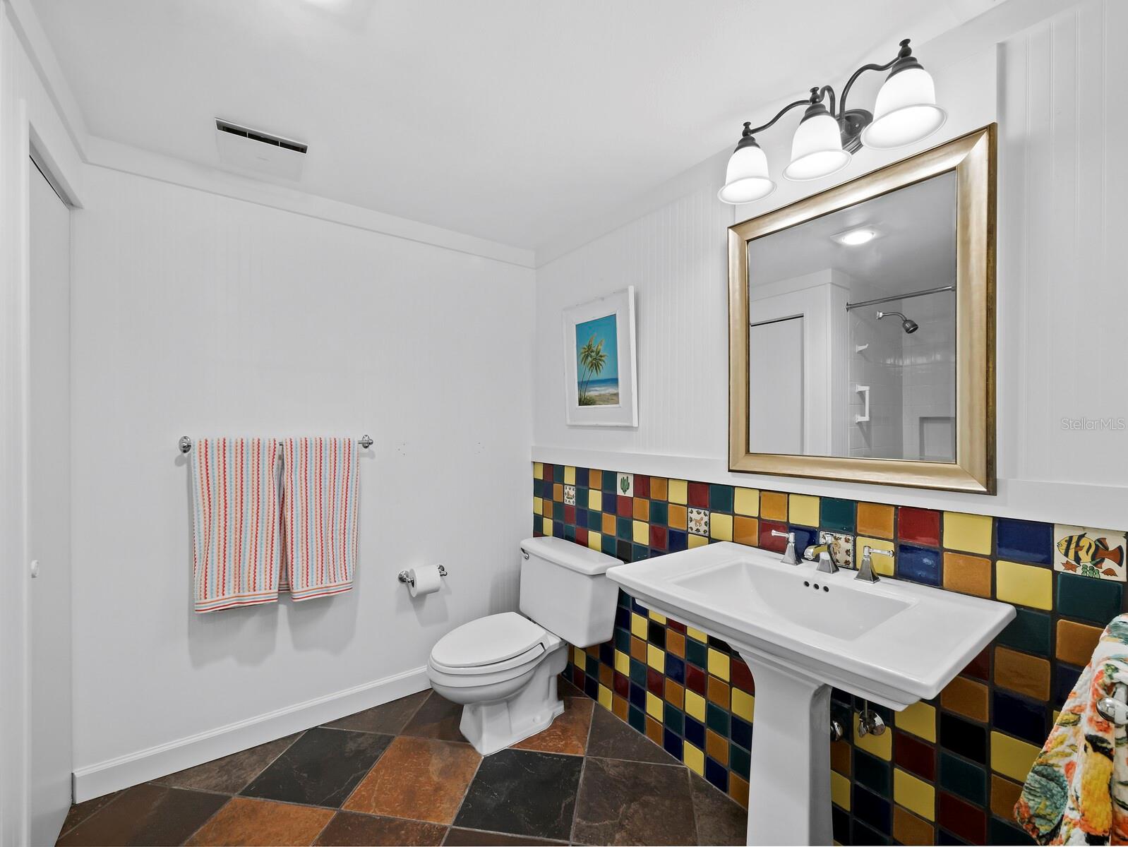 BAY PLAZA - Residential