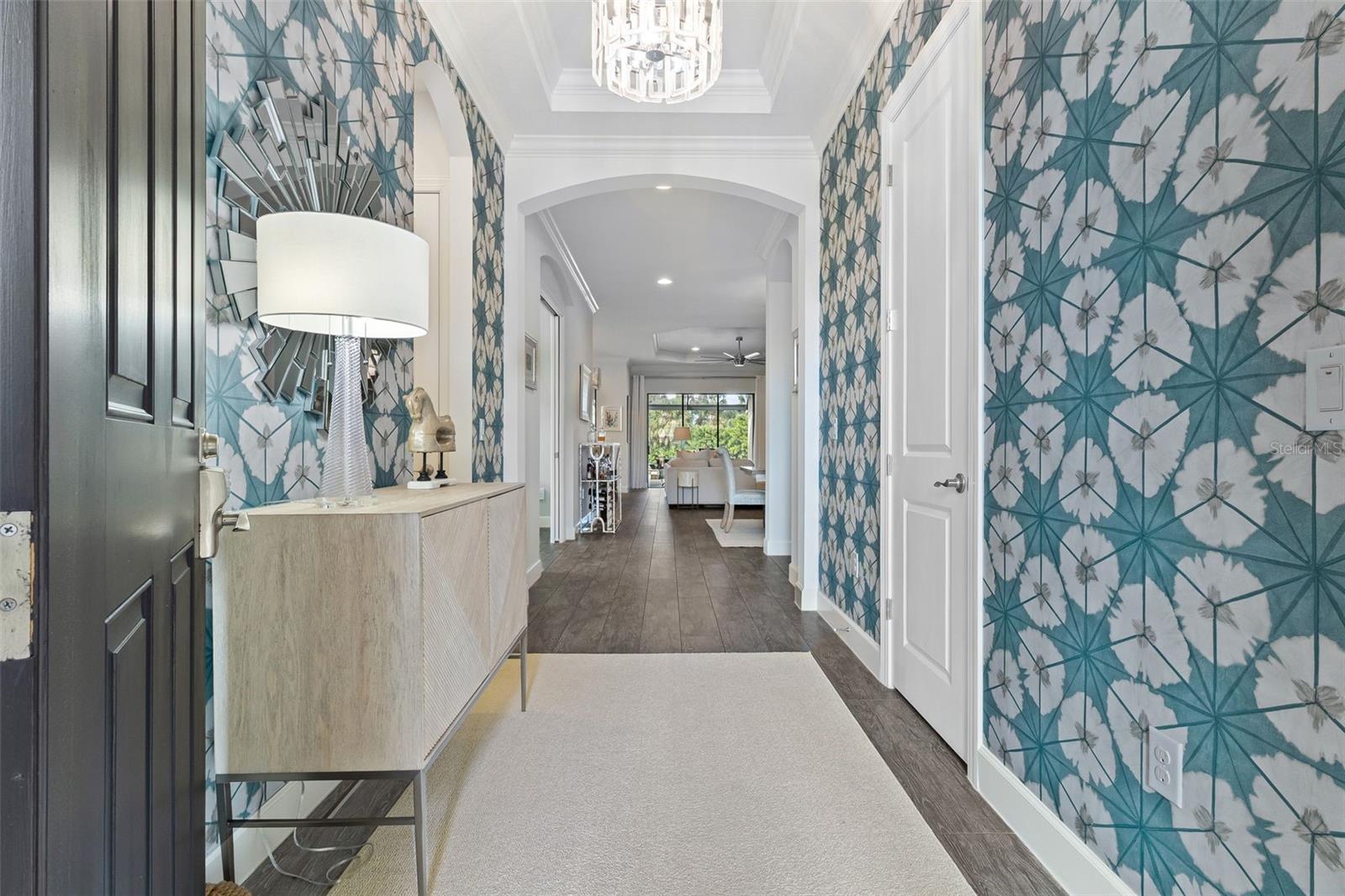 3936 WAYPOINT AVENUE