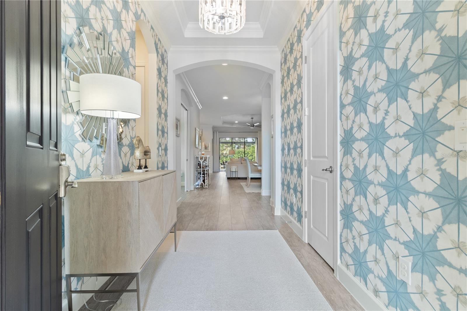 3936 WAYPOINT AVENUE