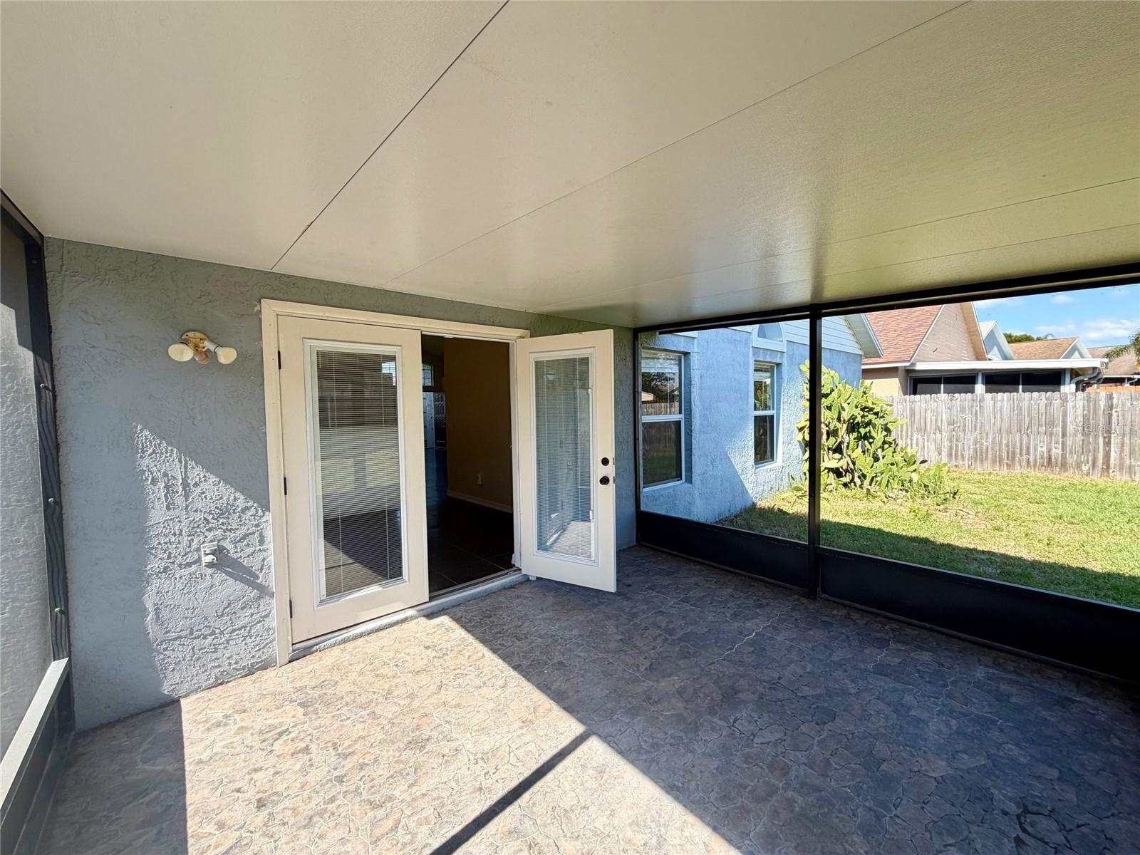 CHASE GROVES UNIT 9 - Residential Lease