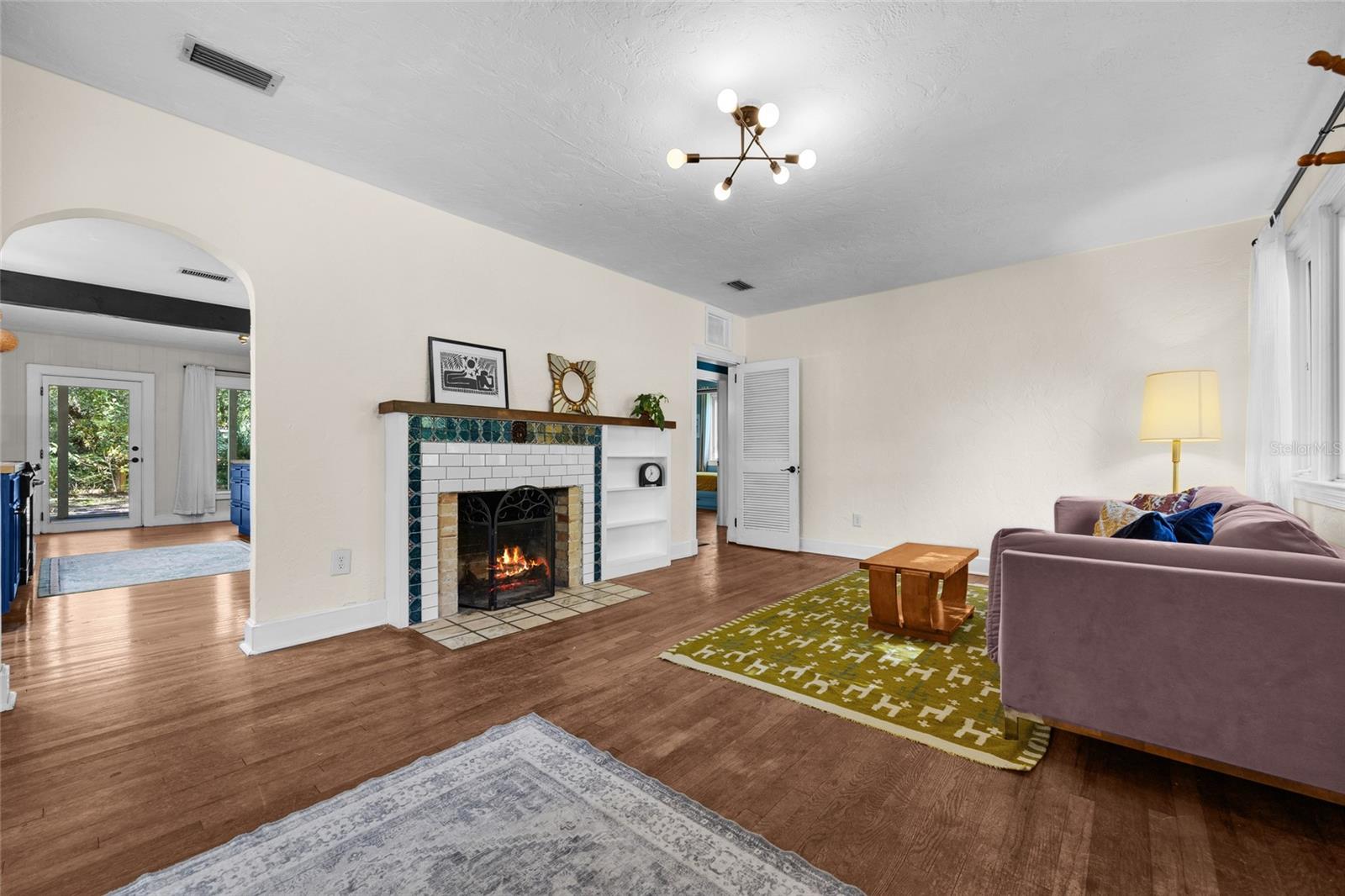 SPRING PARK - Residential