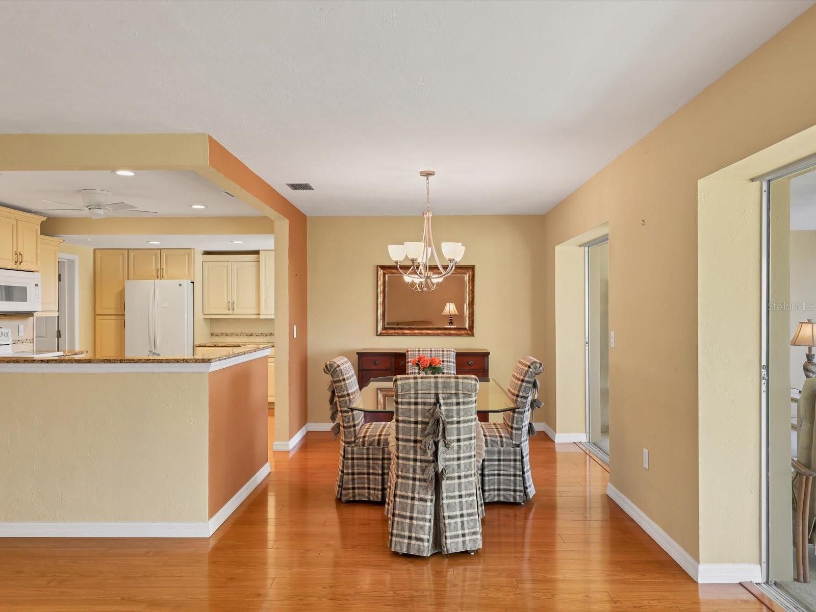 SOUTH GATE VILLAGE GREEN 06 - Residential