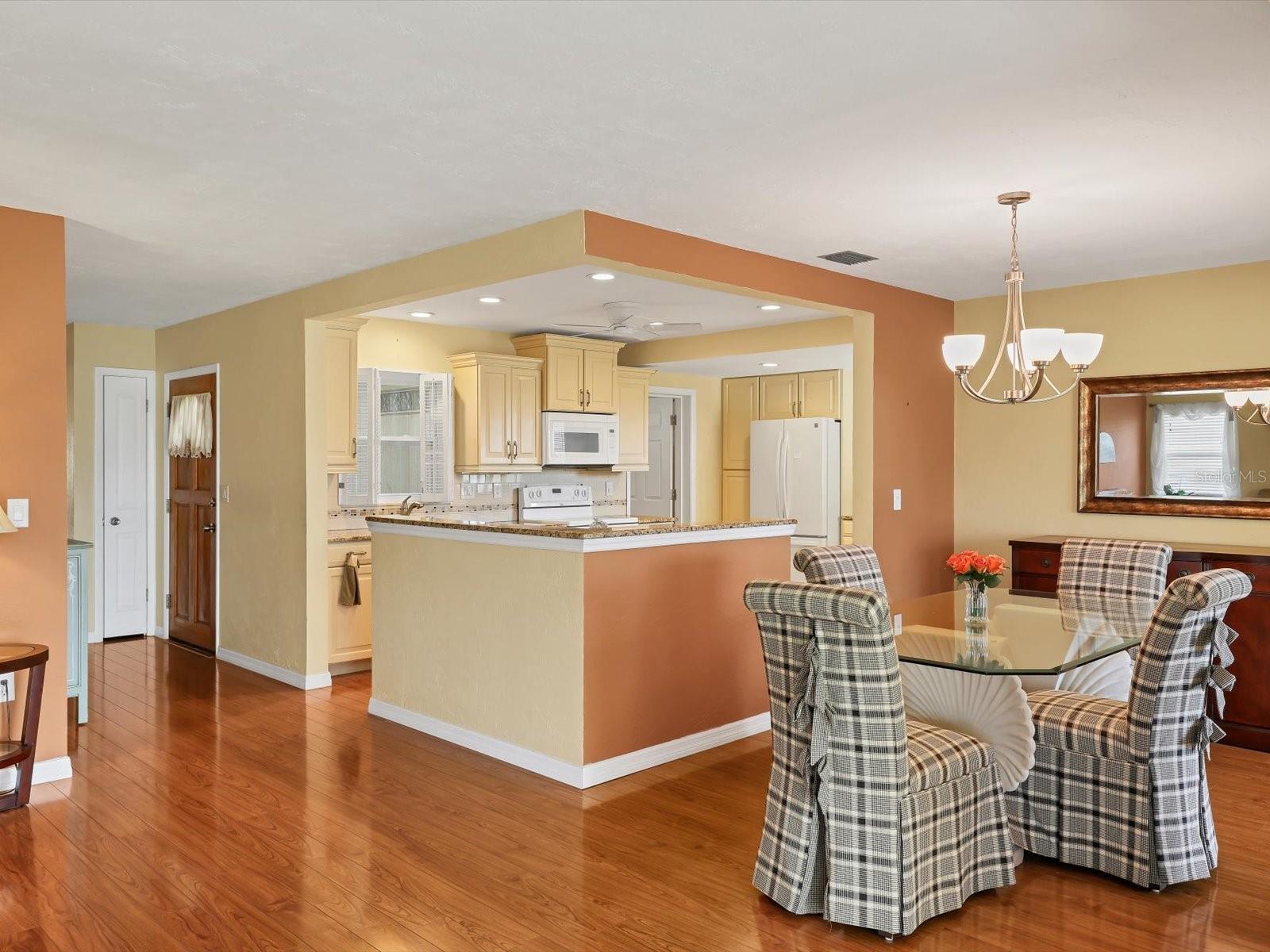 SOUTH GATE VILLAGE GREEN 06 - Residential