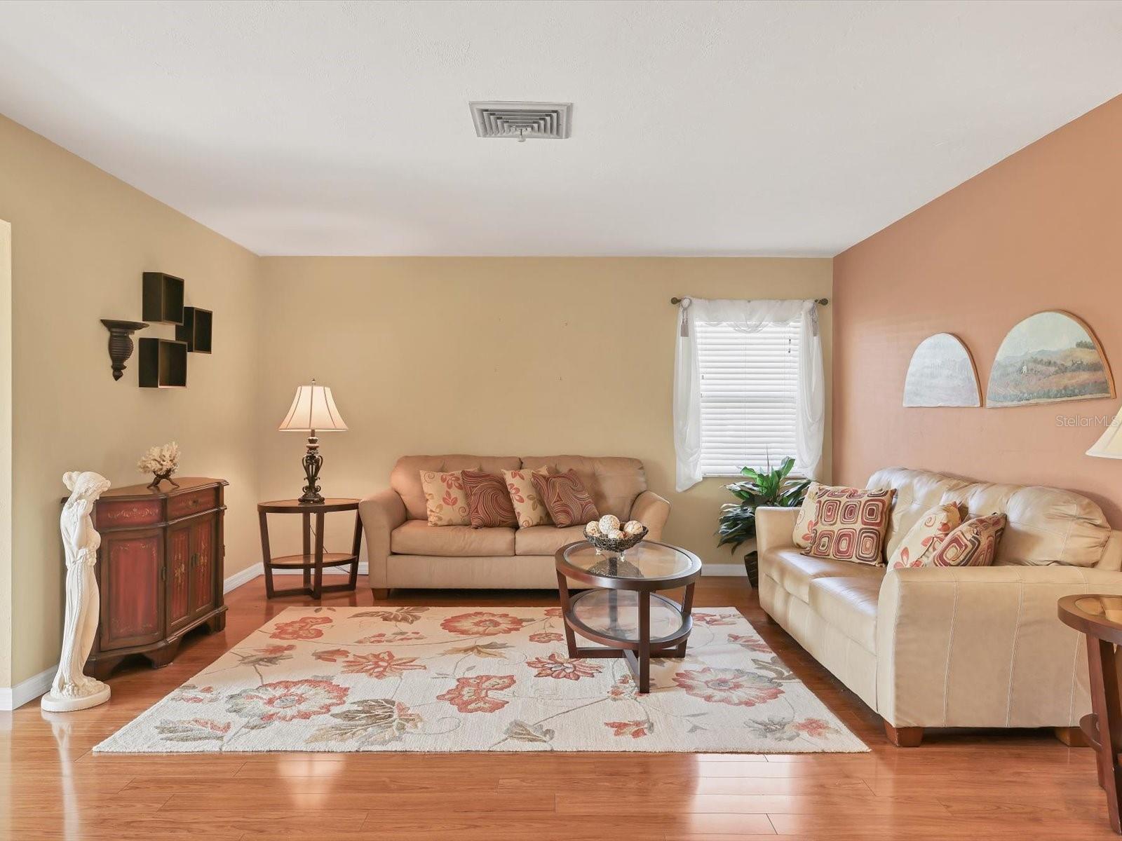 SOUTH GATE VILLAGE GREEN 06 - Residential