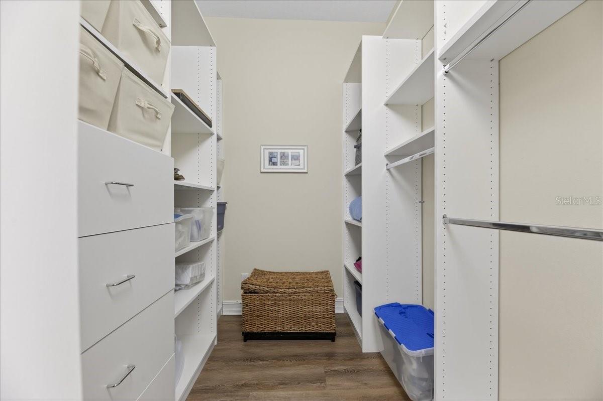 VALENCIA LAKES TR K - Residential