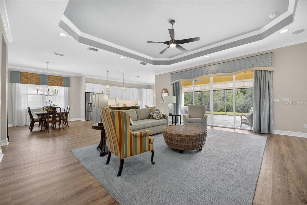 VALENCIA LAKES TR K - Residential