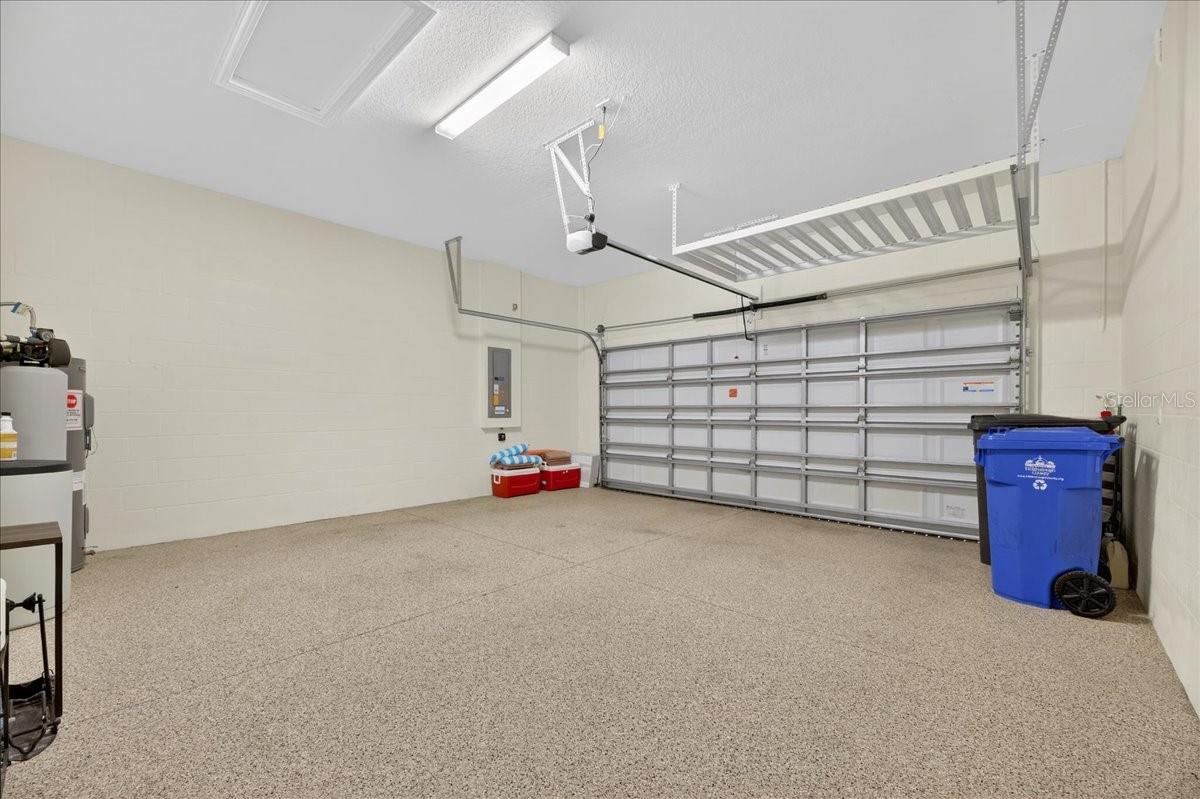 VALENCIA LAKES TR K - Residential