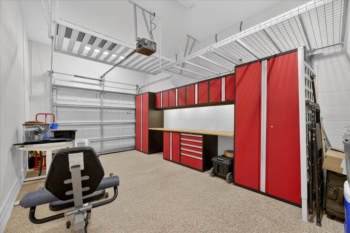 VALENCIA LAKES TR K - Residential