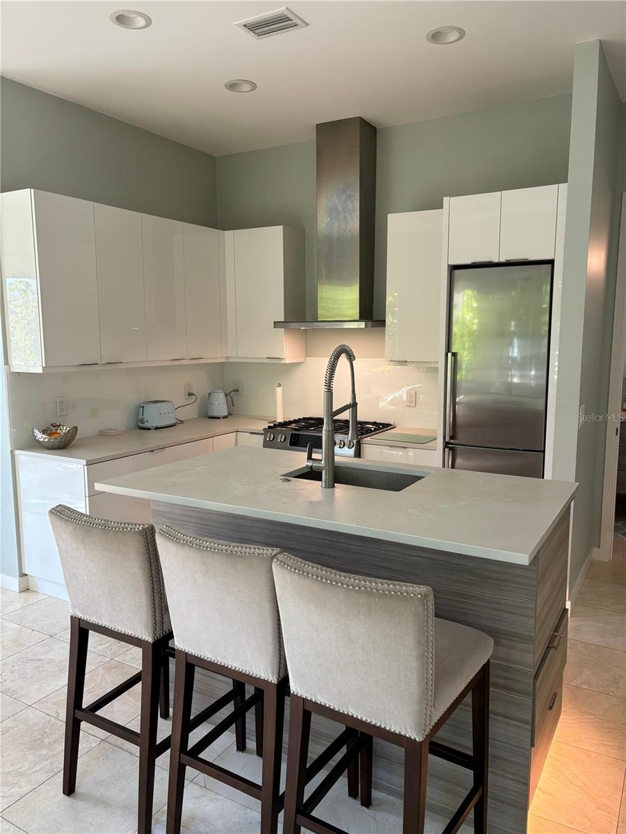 KINYONS H H ADD - Residential Lease