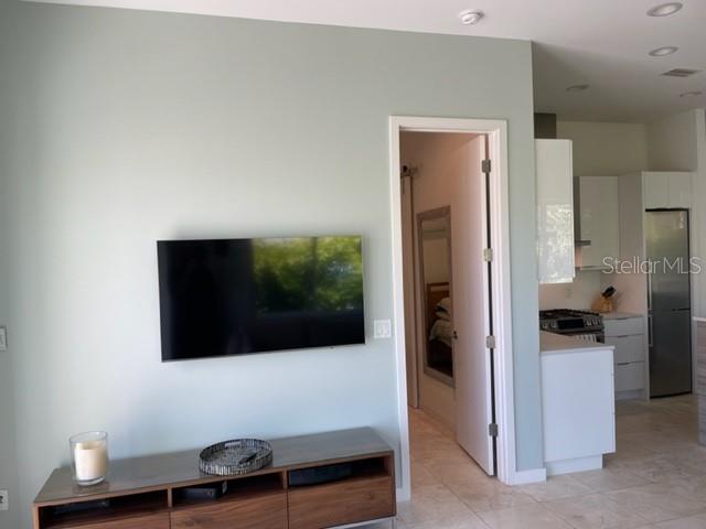 KINYONS H H ADD - Residential Lease