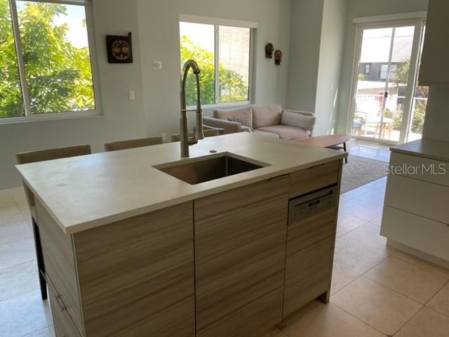 KINYONS H H ADD - Residential Lease