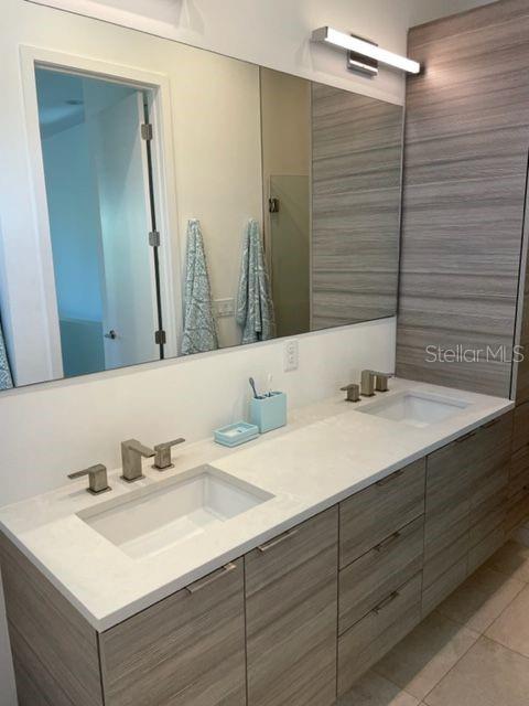 KINYONS H H ADD - Residential Lease