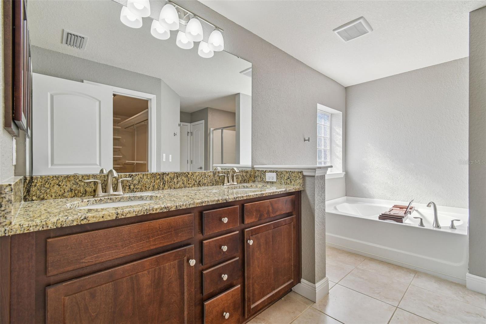 AYERSWORTH GLEN PH 3A - Residential