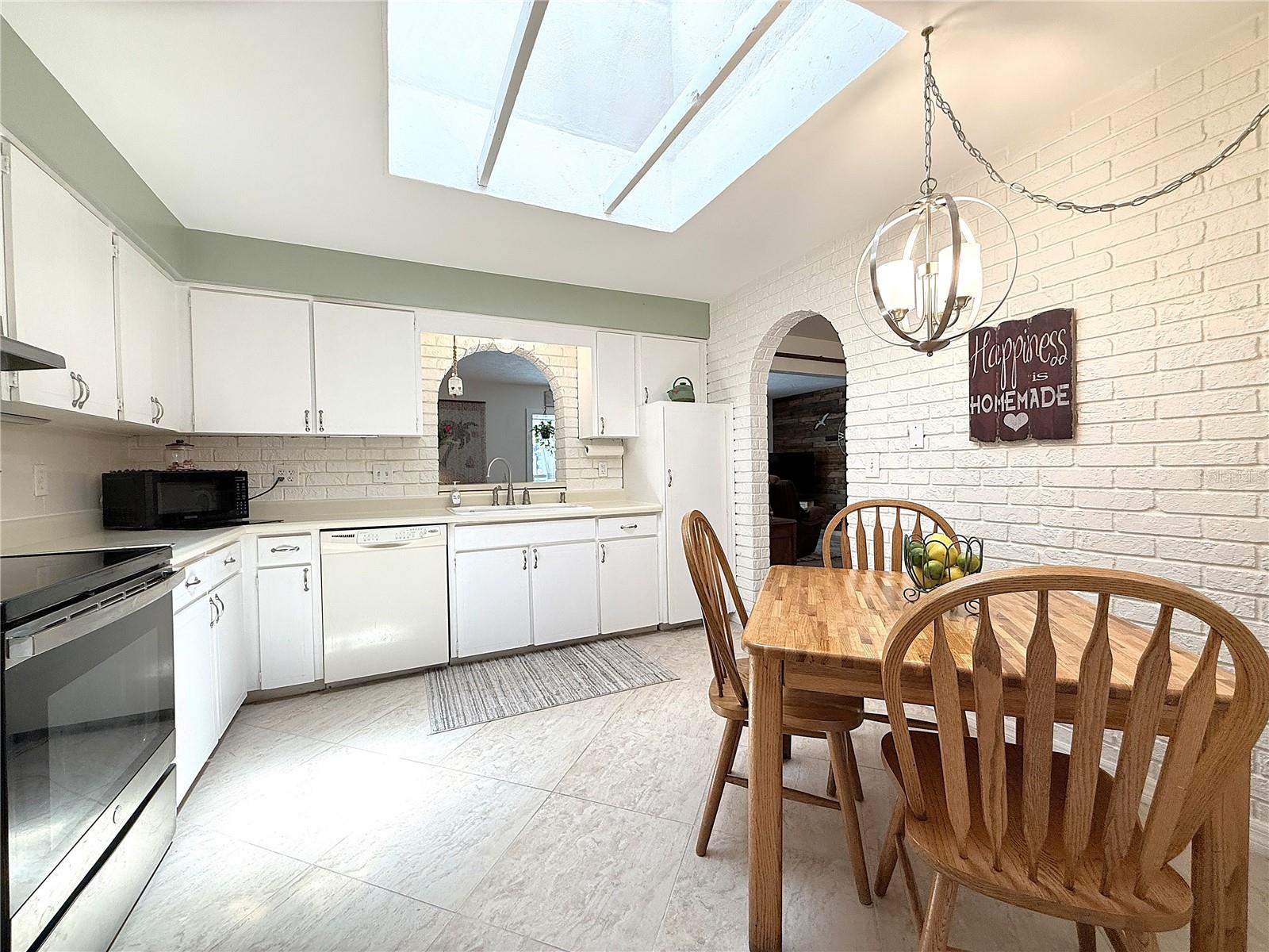 OAKHURST HIGHLANDS - Residential