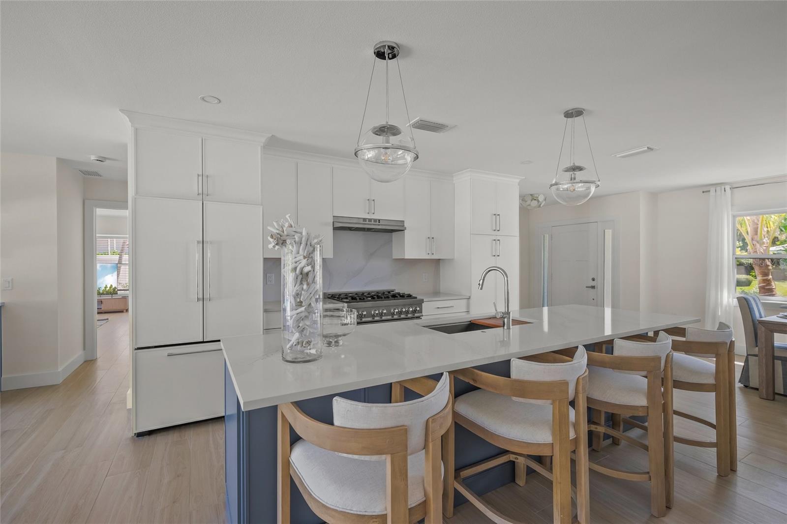 BAY PALMS - Residential