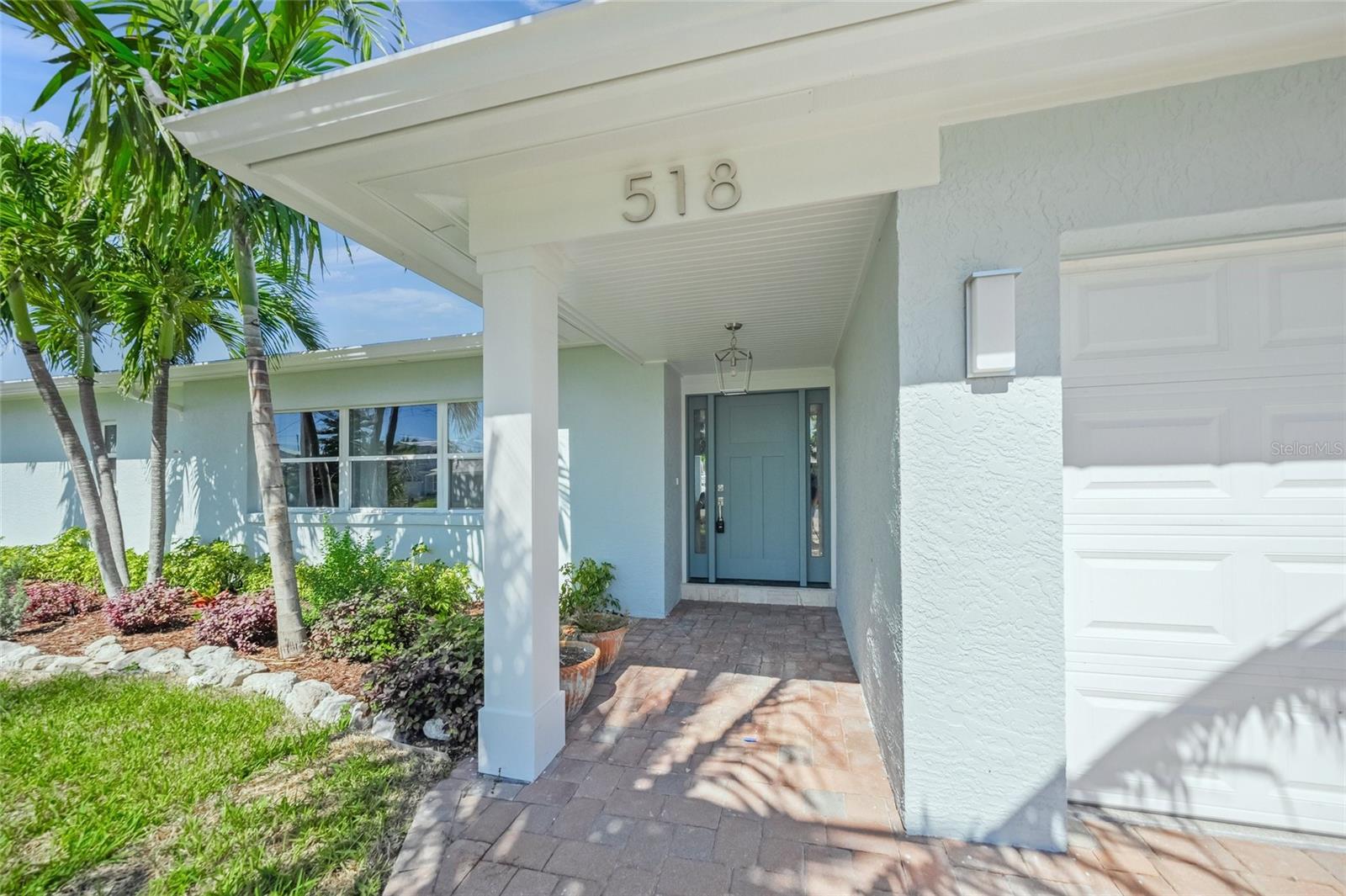 BAY PALMS - Residential