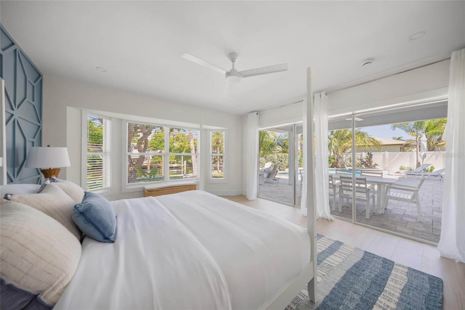 BAY PALMS - Residential