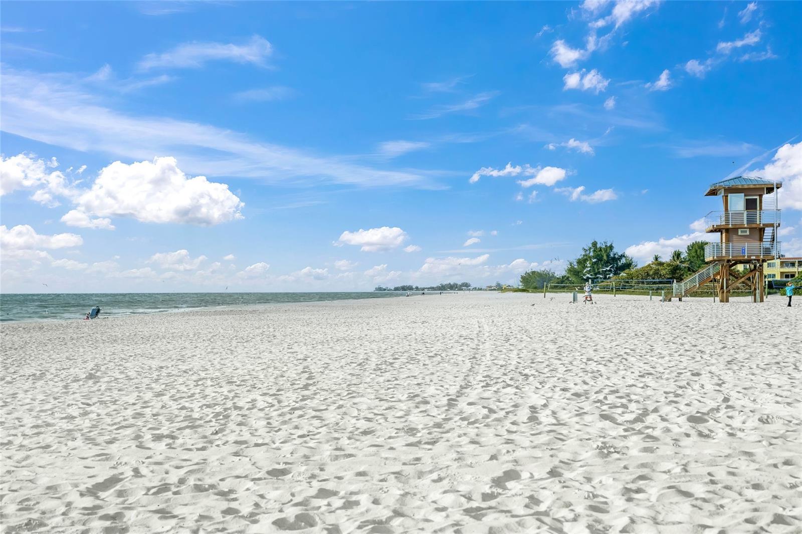 BAY PALMS - Residential