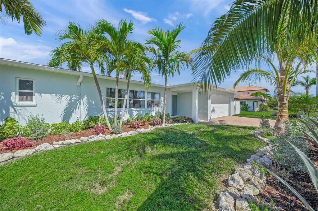 Photo of 518 74th Street, Holmes Beach, FL 34217 (MLS # A4666701)