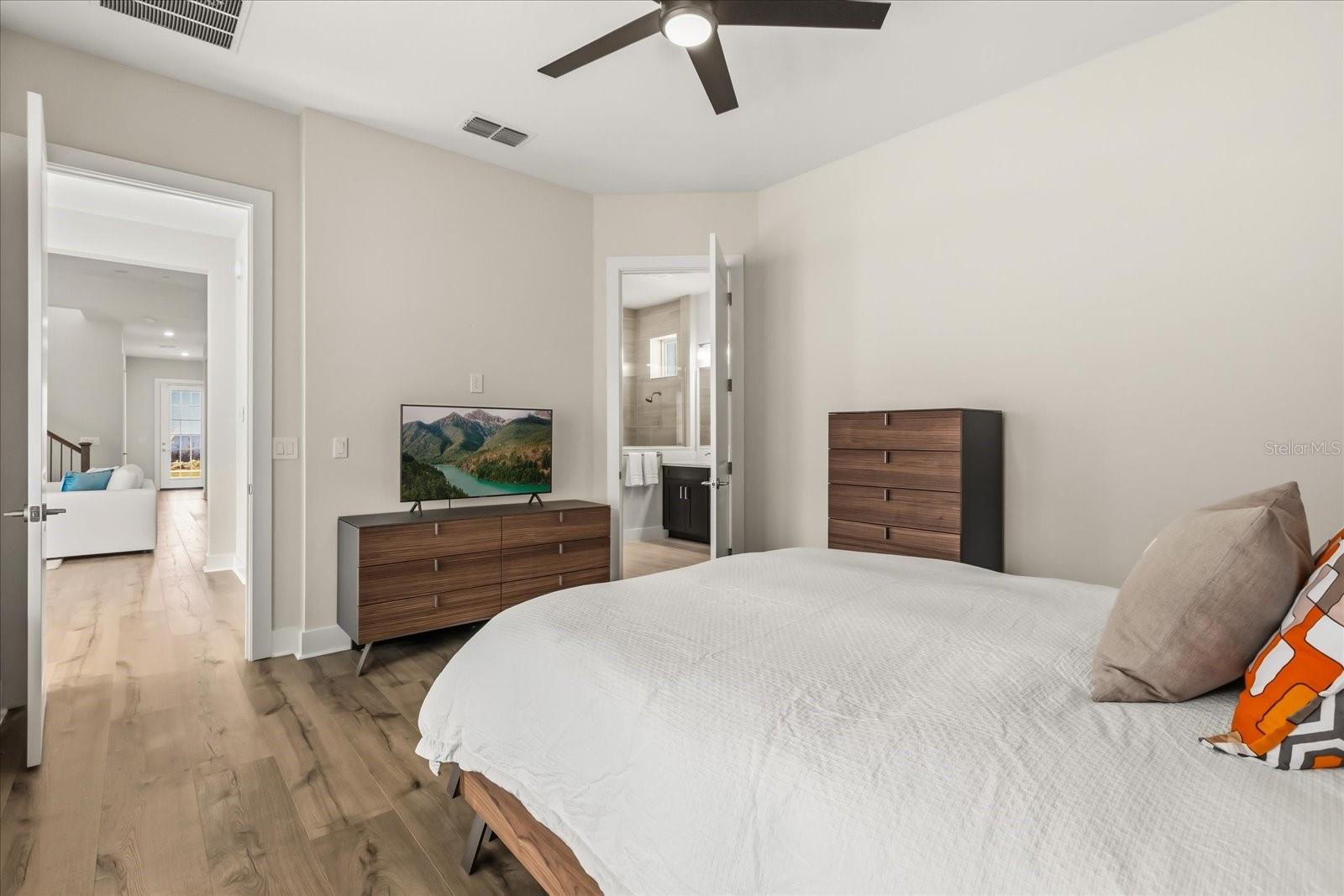 OAKLAND PARK - Residential