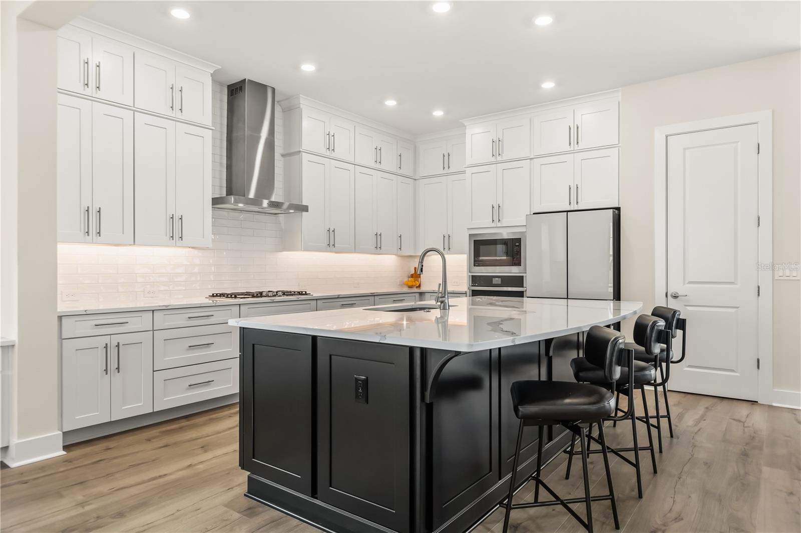 OAKLAND PARK - Residential